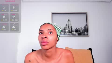 Snapshot of sarah_ashbourne chatting on 11.21.25 sarah_ashbourne online show from 11.21.25