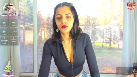 Snapshot of sarah_blake_ chatting on 12.19.24 Sara online show from 12.19.24