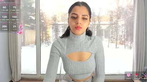 Snapshot of sarah_blake_ chatting on 02.26.25 Sara online show from 02.26.25