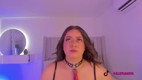 Sarah Bonneth online show from 03.09.25