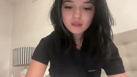 Snapshot of sarah_heart_aus chatting on 02.05.25 Sarah Heart Aus online show from 02.05.25