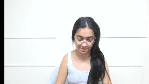 Sarah online show from 12.05.25