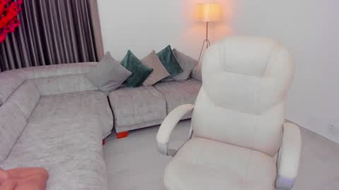 Sarah online show from 01.24.25