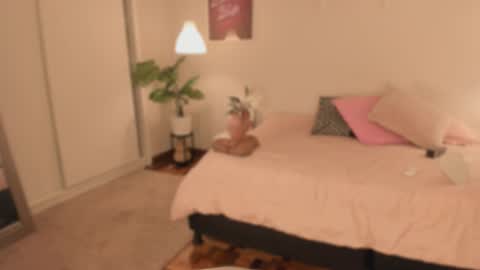   online show from 09.11.25