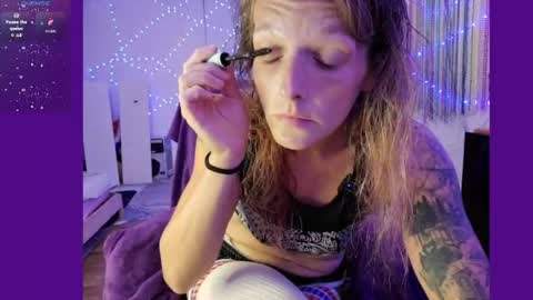 Snapshot of sarahdellisonn chatting on 06.07.26 sarahdellisonn online show from 06.07.26
