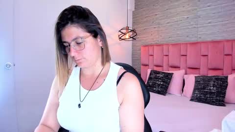 Sarah Deyvis online show from 09.13.25