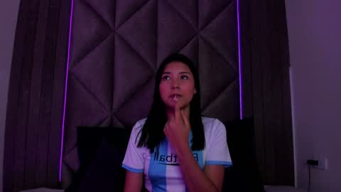 Sarah Evans online show from 01.15.25