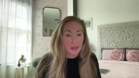 Sarah online show from 05.06.26