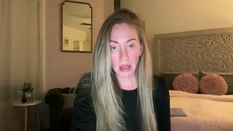 Sarah online show from 05.10.26