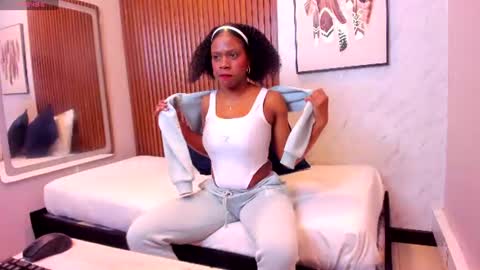 Snapshot of sarahi_pusey chatting on 06.24.26 Sarahi pusey online show from 06.24.26