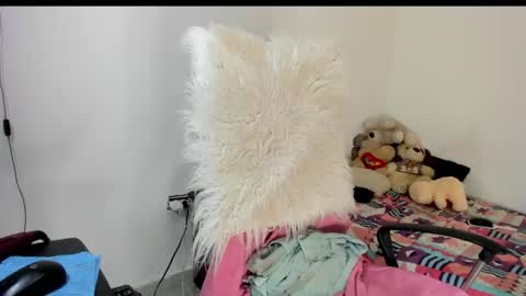 Snapshot of sarahlovexxv chatting on 11.02.25 Sarah online show from 11.02.25