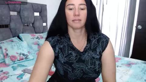 Lia online show from 10.15.25