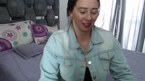 Lia online show from 04.12.26