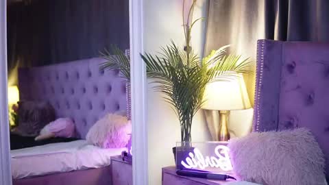  Sarai  online show from 05.19.26