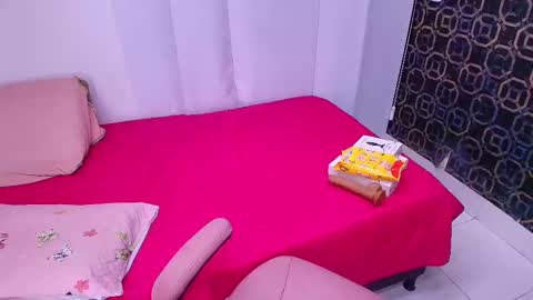 Sara  online show from 02.19.25