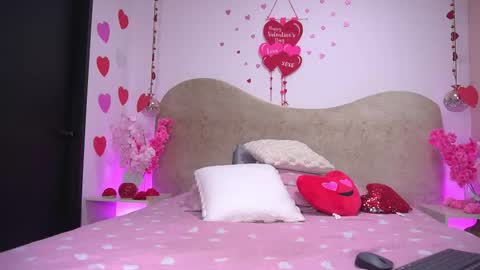 Sara  online show from 02.15.26