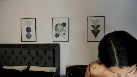 Sara online show from 04.15.26