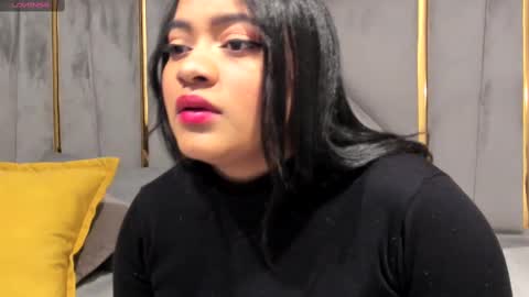 Snapshot of saramagiic chatting on 10.12.25 online show from 10.12.25