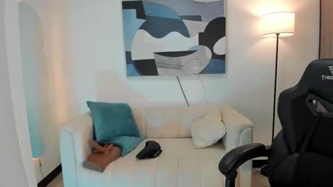 I am Sara  online show from 02.06.26