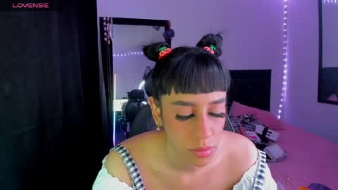 Snapshot of sarapiink chatting on 04.30.26 Sara online show from 04.30.26