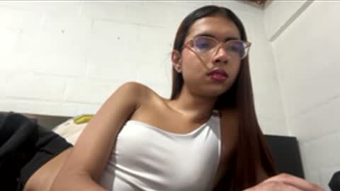 sarasaenz999 online show from 02.27.26