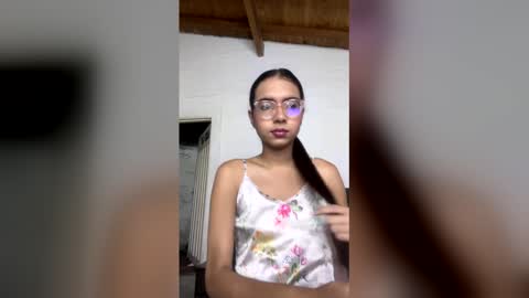 sarasaenz999 online show from 03.18.26