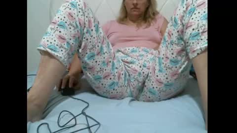 sarasexx33 online show from 01.21.25