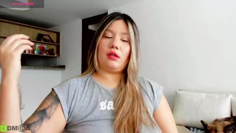 Sara  sarasmithfun by instagram online show from 02.05.25
