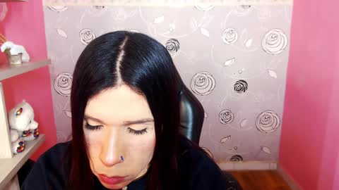 Snapshot of sarasofia44 chatting on 01.25.25 Sara Sofia online show from 01.25.25