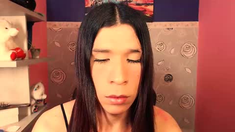 Snapshot of sarasofia44 chatting on 02.26.25 Sara Sofia online show from 02.26.25