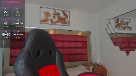 Snapshot of sarawagner_ chatting on 12.18.25 online show from 12.18.25