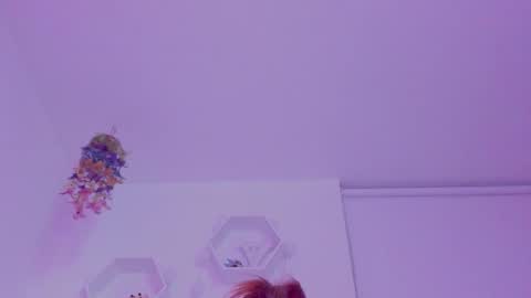 Snapshot of saray2312 chatting on 10.24.25 Saray online show from 10.24.25