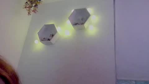 Snapshot of saray2312 chatting on 11.18.25 Saray online show from 11.18.25