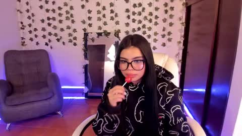 Snapshot of saray__jones chatting on 01.02.25 saray__jones online show from 01.02.25