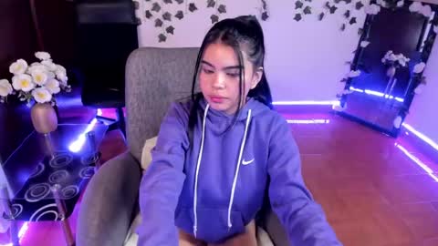 Snapshot of saray__jones chatting on 01.20.25 saray__jones online show from 01.20.25
