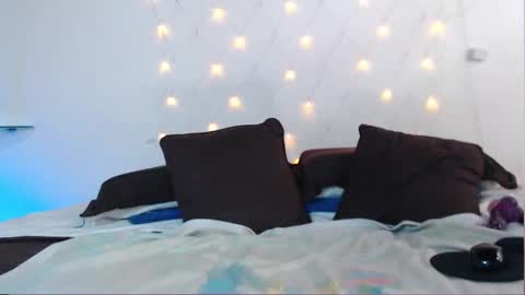 Snapshot of saray__jones chatting on 02.18.25 saray__jones online show from 02.18.25