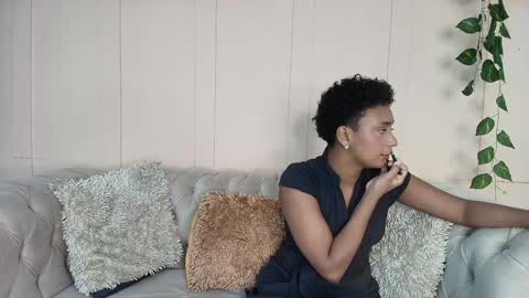 Snapshot of saray_mardez chatting on 01.22.25 Saray Mardez online show from 01.22.25