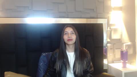 Saray Pink online show from 01.07.26