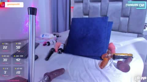 Saray online show from 02.15.25