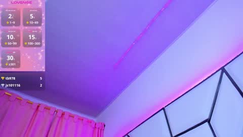 Snapshot of sarayroyse chatting on 01.09.25 Saray online show from 01.09.25