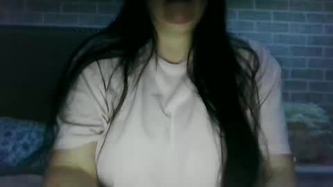 Snapshot of saretta46 chatting on 01.14.25 Sara online show from 01.14.25