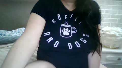 Snapshot of saretta46 chatting on 02.13.25 Sara online show from 02.13.25