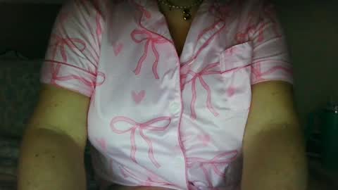 Snapshot of saretta46 chatting on 10.04.25 Sara online show from 10.04.25