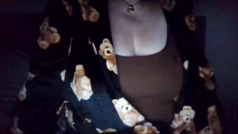 Snapshot of saretta46 chatting on 12.17.25 Sara online show from 12.17.25