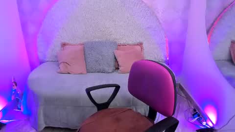 Sara online show from 04.14.26