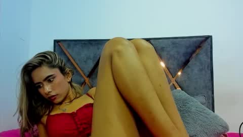 Snapshot of sarita_jones23 chatting on 01.05.25 sarita_jones23 online show from 01.05.25