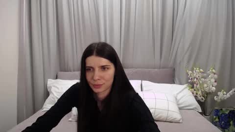 Snapshot of sarra_rich chatting on 02.05.25 Rich online show from 02.05.25