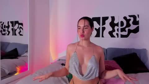 Sara online show from 02.22.25