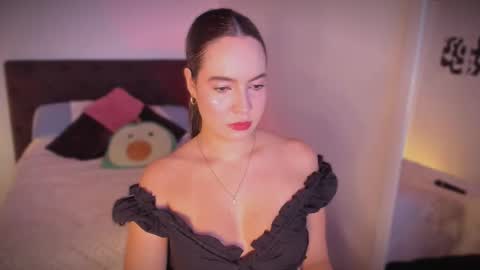 Snapshot of sarrah_3 chatting on 01.13.26 Sara online show from 01.13.26