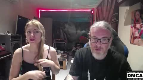 Giselle and Jay online show from 11.17.25